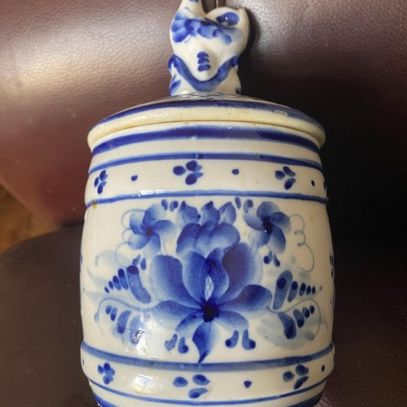 VINTAGE  RUSSIAN HAND PAINTED HONEY JAR - Picture 1 of 3